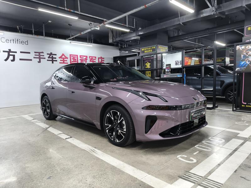 Lynk & Co 07 EM-P Hybrid, 2025 — фото 3 из 12