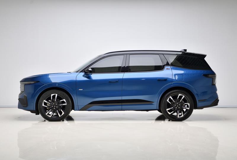 Ford Edge, 2023 — фото 4 из 12