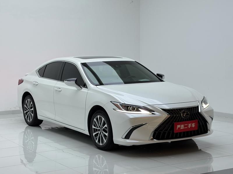 Lexus ES, 2023 — фото 3 из 12