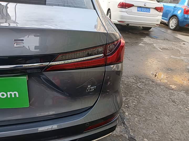 Roewe i5, 2024 — фото 8 из 9