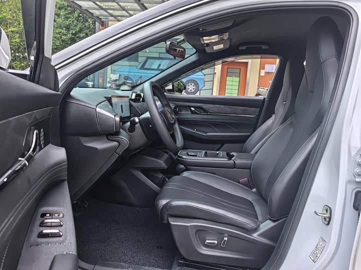 Dongfeng Aeolus L7, 2025 — фото 5 из 9