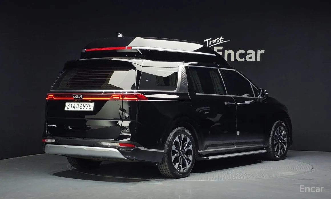 Kia Carnival, 2022 — фото 2 из 12