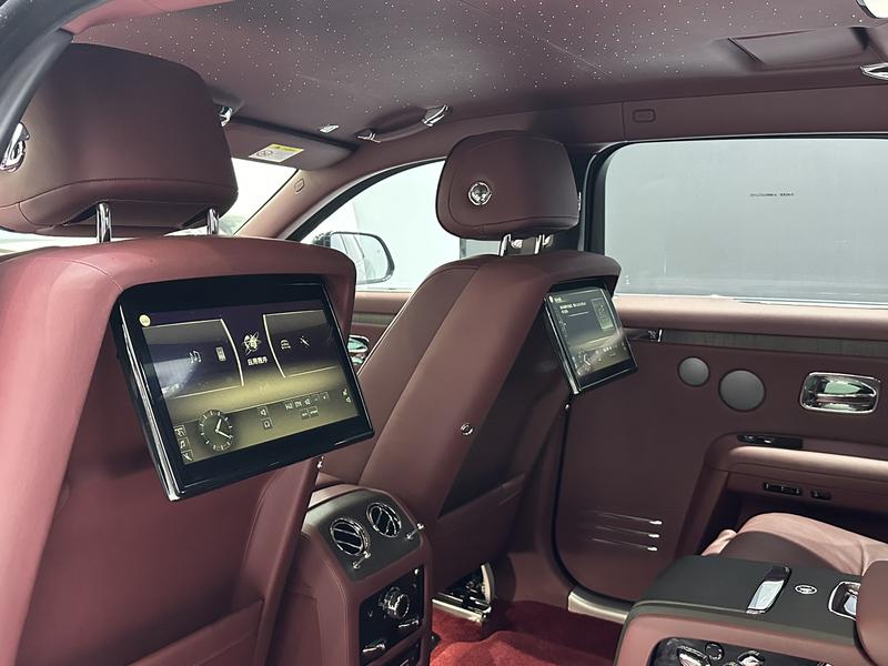 Rolls-Royce Ghost, 2022 — фото 10 из 12