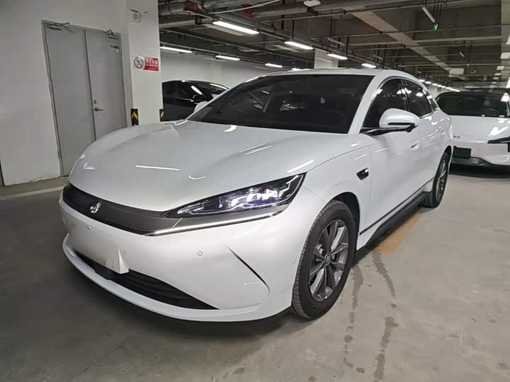 BYD Qin L, 2025 — купить в Саратове под ключ