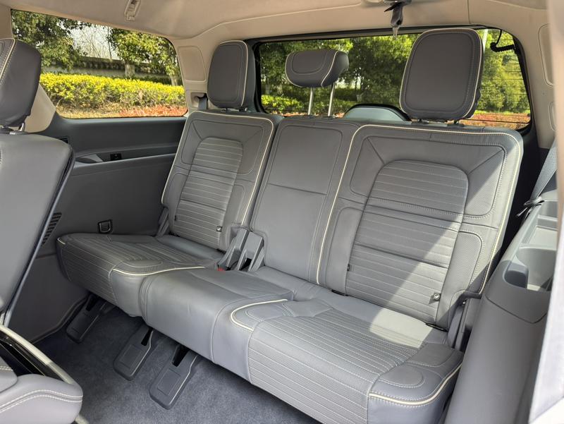 Lincoln Navigator, 2022 — фото 12 из 12