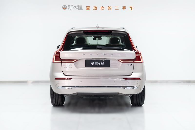 Volvo XC60, 2026 — фото 5 из 12