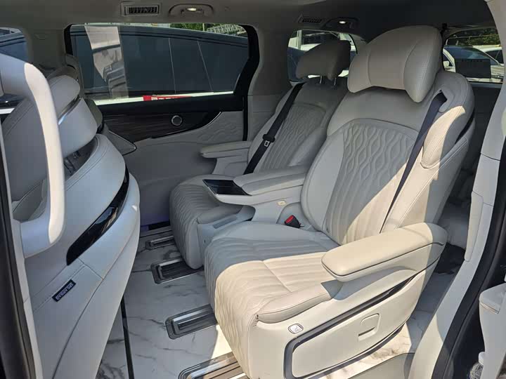 Dongfeng Forthing Xinghai V9, 2024 — фото 9 из 9