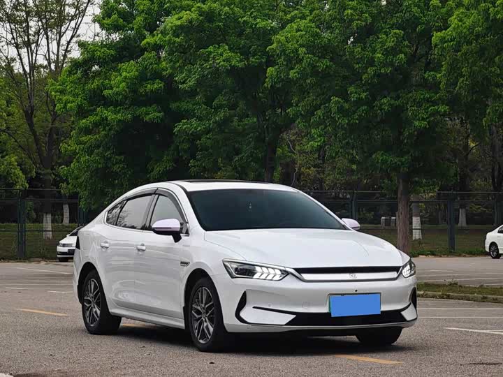 BYD Qin Plus, 2023 — фото 3 из 9