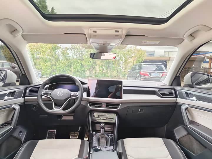 Volkswagen Tayron X, 2024 — фото 8 из 9