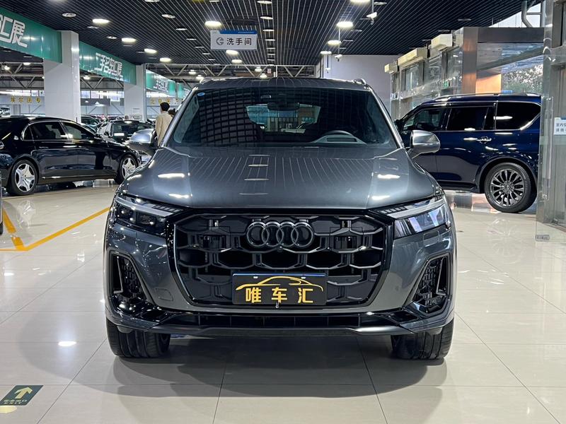 Audi SQ7, 2024 — фото 2 из 12