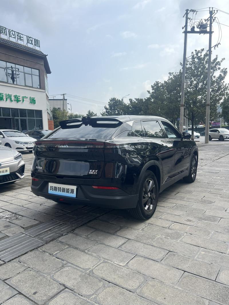Dongfeng Aeolus Sky EV01, 2023 — фото 6 из 9