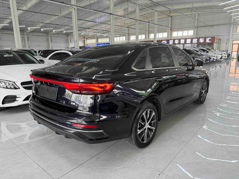 Geely Emgrand, 2023 — фото 6 из 12