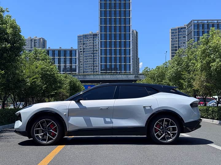 Lotus Eletre, 2025 — фото 3 из 9