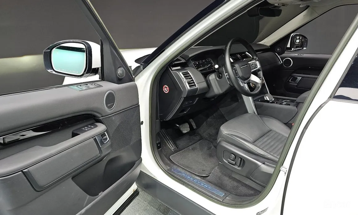 Land Rover Discovery, 2023 — фото 10 из 12