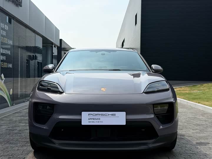 Porsche Macan EV, 2024 — фото 5 из 9