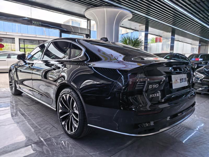 Volvo S90, 2026 — фото 4 из 12