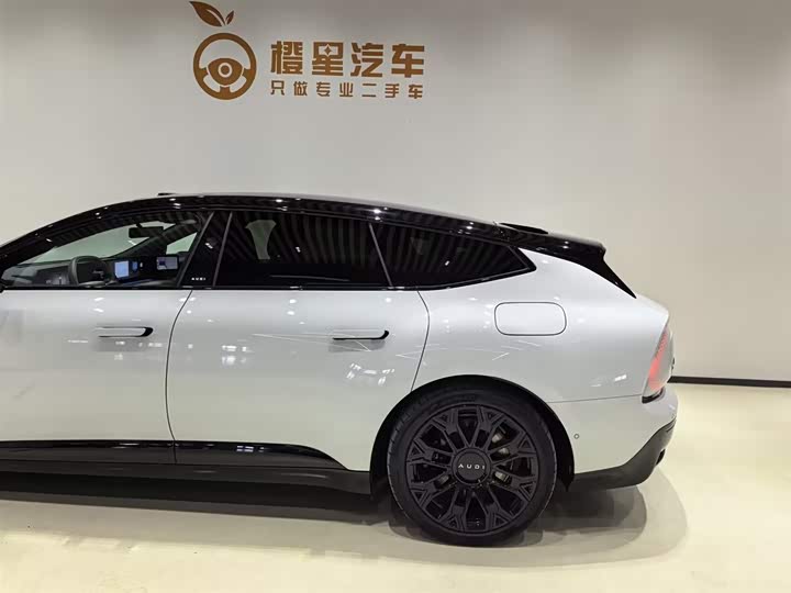 Audi × SAIC E5 Sportback, 2025 — фото 8 из 9