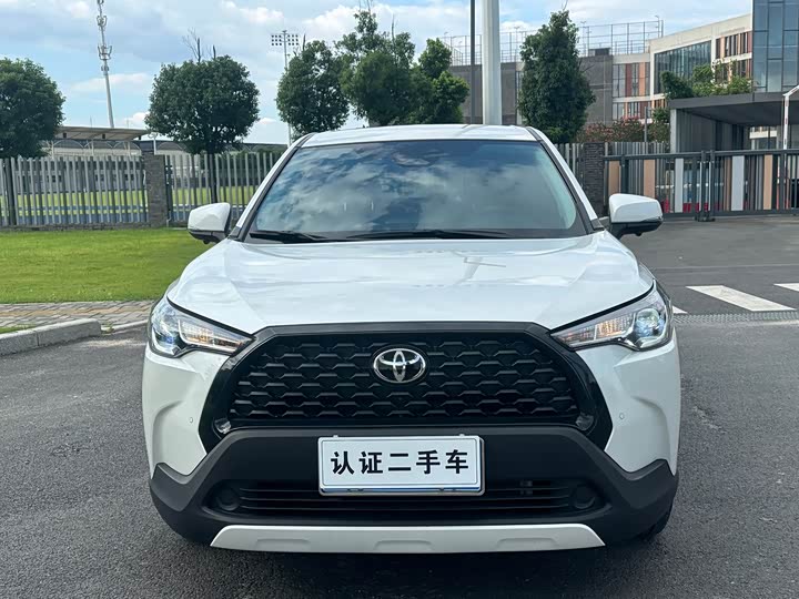 Toyota Corolla Cross, 2024 — фото 3 из 9