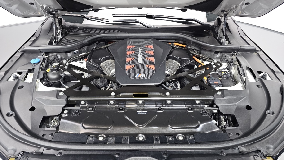 BMW XM, 2023 — фото 6 из 12