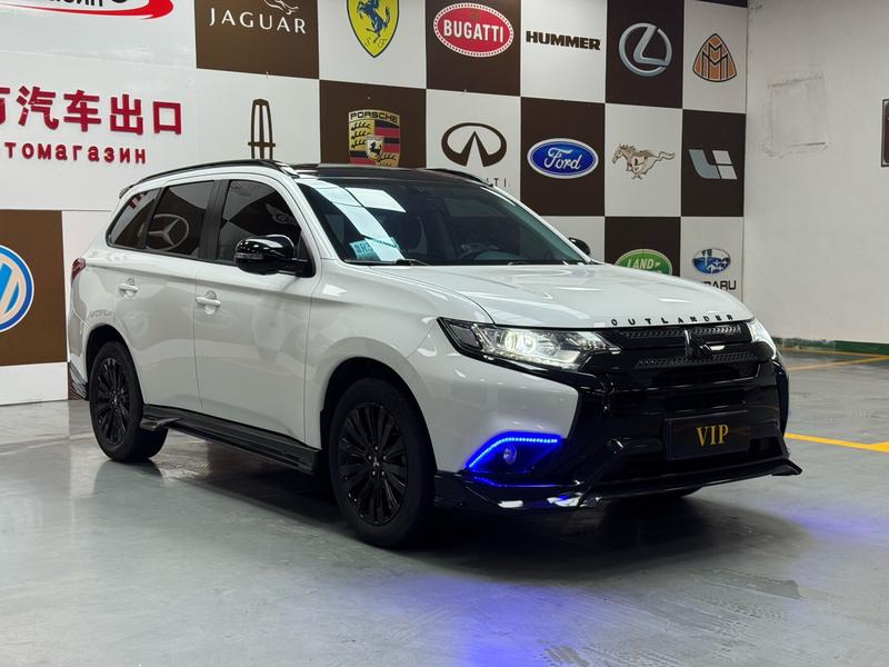Mitsubishi Outlander, 2022 — фото 3 из 12