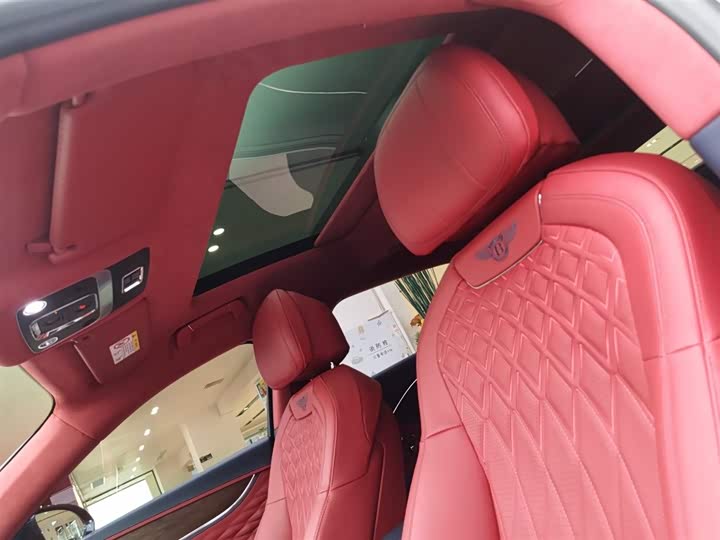 Bentley Flying Spur, 2024 — фото 6 из 9