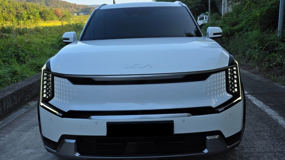 Kia EV9, 2023 — фото 3 из 8