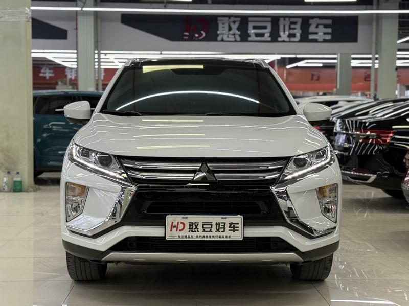 Mitsubishi Eclipse Cross, 2022 — фото 2 из 12