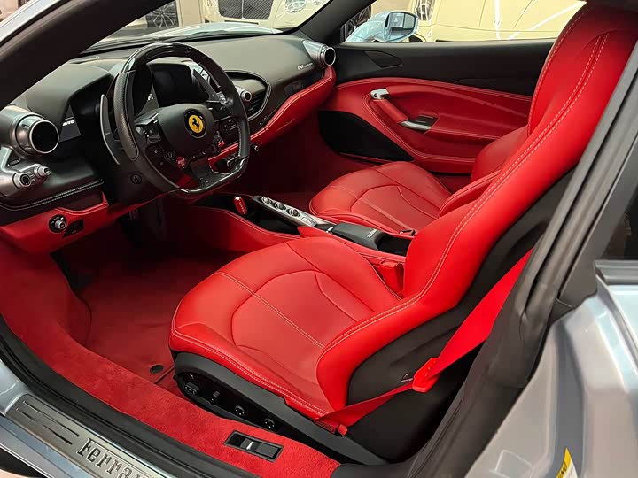 Ferrari F8, 2022 — фото 7 из 9