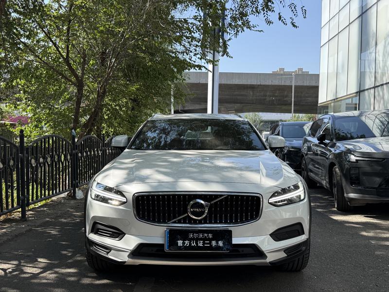Volvo V90, 2025 — фото 2 из 10