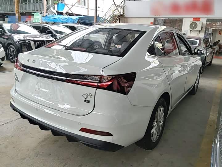 Roewe i5, 2025 — фото 7 из 9