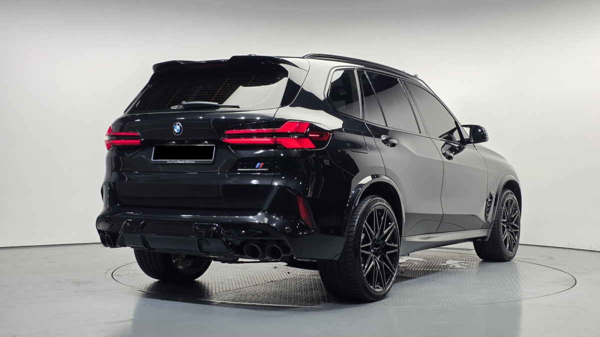 BMW X5 M, 2025 — фото 2 из 12