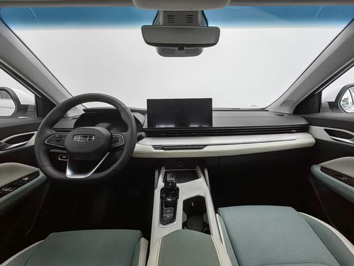 Geely Emgrand L Hi·P Hybrid, 2023 — фото 5 из 9