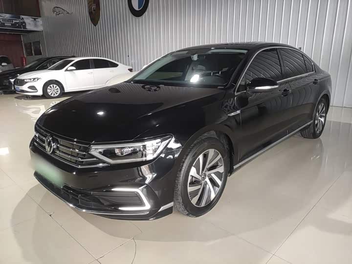 Volkswagen Magotan GTE Hybrid, 2023 — фото 2 из 9