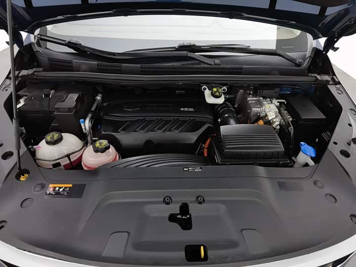 Geely Jiaji Hybrid, 2021 — фото 6 из 9