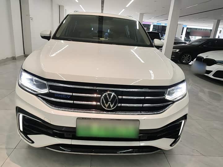 Volkswagen Tiguan L Hybrid, 2022 — фото 3 из 9
