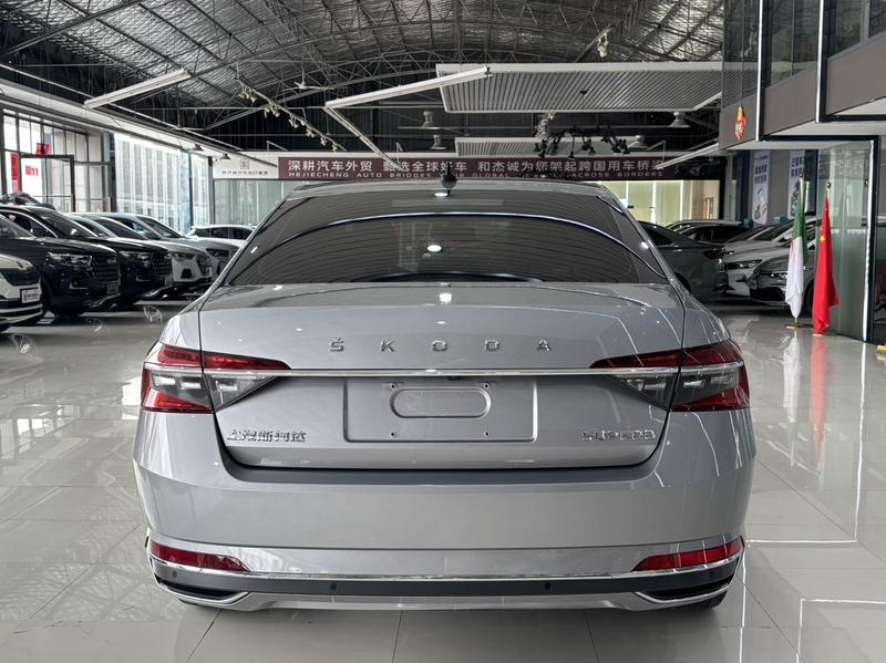 Skoda Superb, 2023 — фото 4 из 12