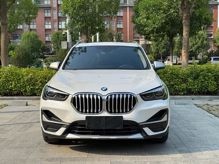 BMW X1, 2022 — фото 2 из 9