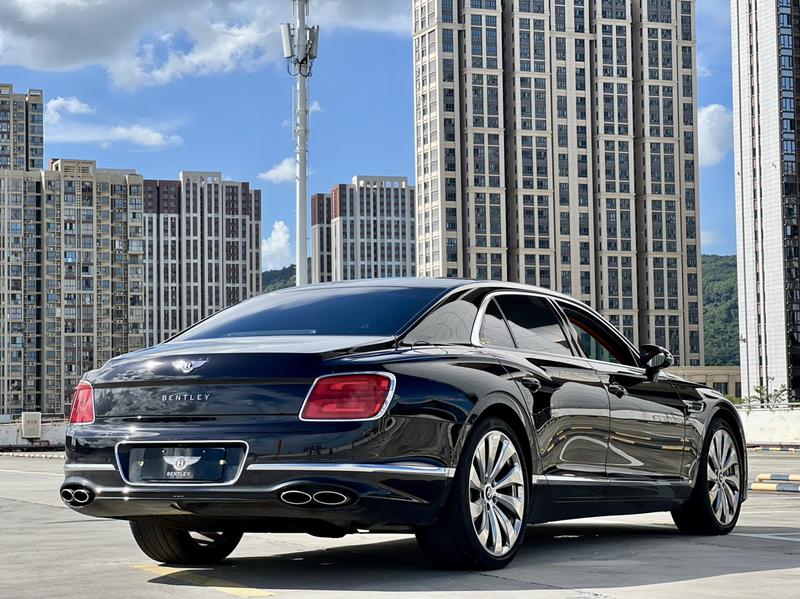Bentley Flying Spur, 2021 — фото 5 из 12