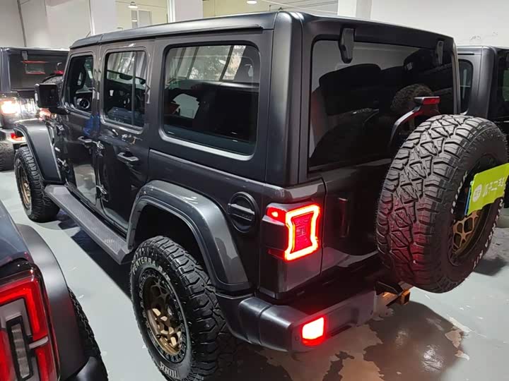 Jeep Wrangler, 2024 — фото 5 из 9