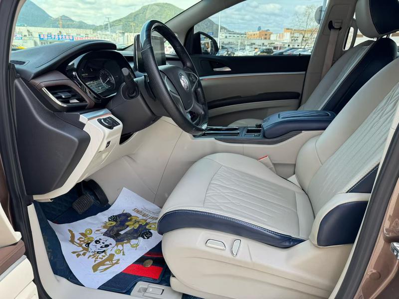 Buick GL8 ES, 2022 — фото 8 из 10