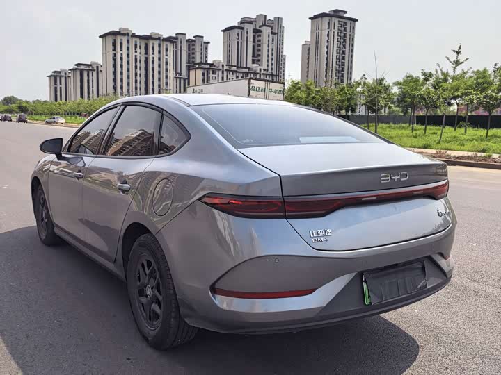 BYD Qin Plus, 2025 — фото 6 из 9