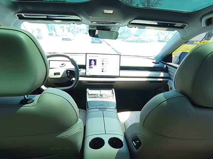 Geely Galaxy Starshine 8 EM-i, 2025 — фото 5 из 7