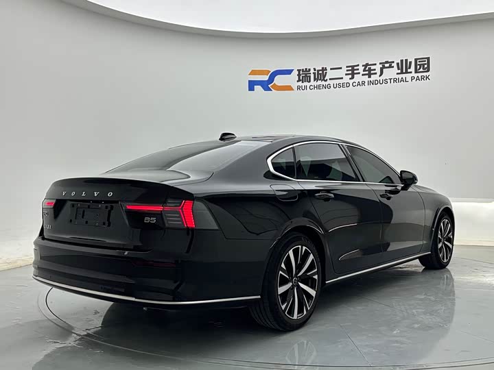 Volvo S90, 2026 — фото 7 из 9