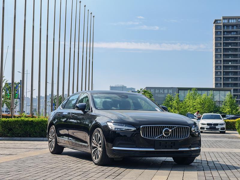 Volvo S90, 2025 — фото 3 из 12