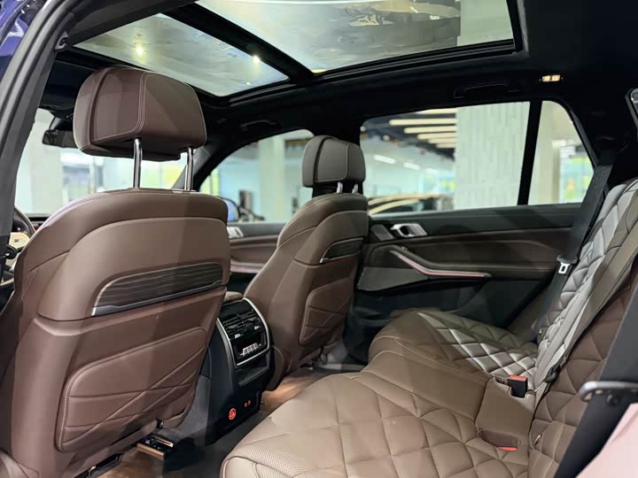 BMW X5, 2023 — фото 7 из 9