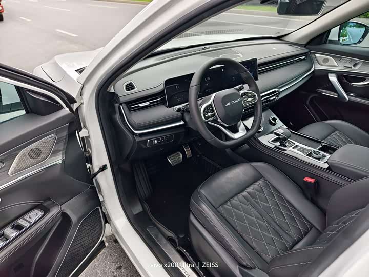 Jetour X70 Plus, 2023 — фото 4 из 9