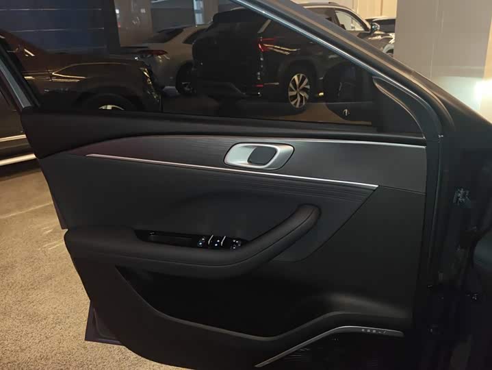 Geely Galaxy Starshine 6, 2025 — фото 7 из 9