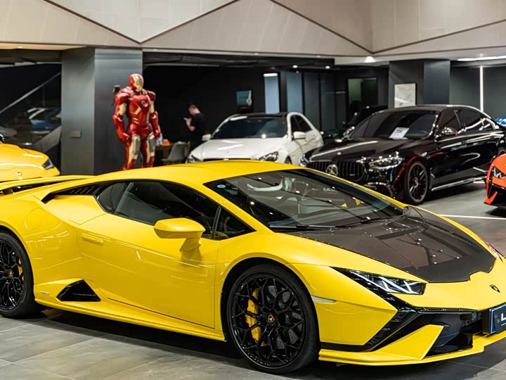 Lamborghini Huracán, 2024 — фото 3 из 9