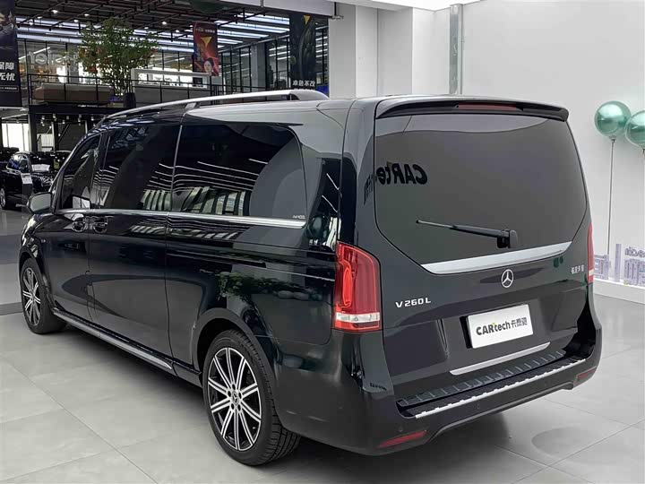 Mercedes-Benz V-Class, 2023 — фото 3 из 9