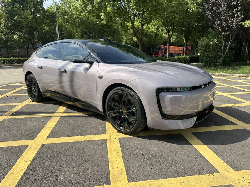 Audi × SAIC E5 Sportback, 2026 — фото 3 из 10